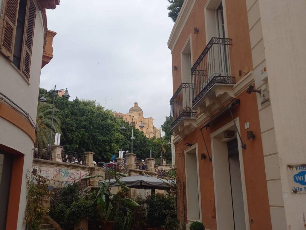 appartamento in affitto a Cagliari in zona Villanova