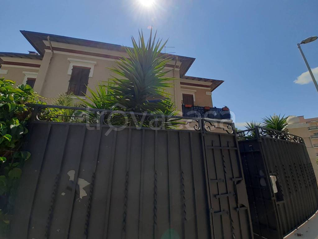 appartamento in affitto a Cagliari in zona Bonaria