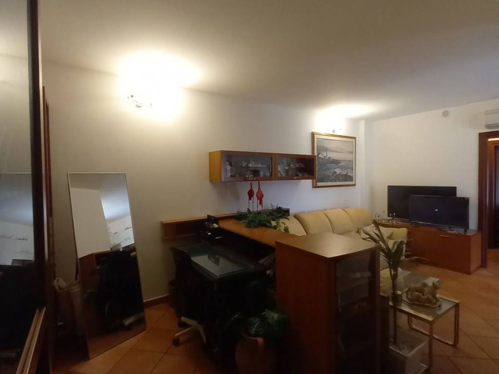 appartamento in affitto a Cagliari in zona Genneruxi