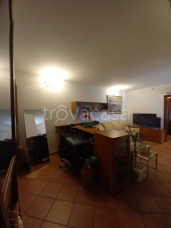 appartamento in affitto a Cagliari in zona Genneruxi