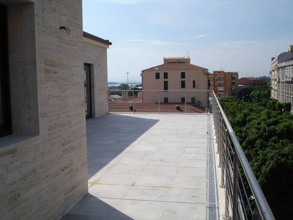 appartamento in affitto a Cagliari in zona Marina
