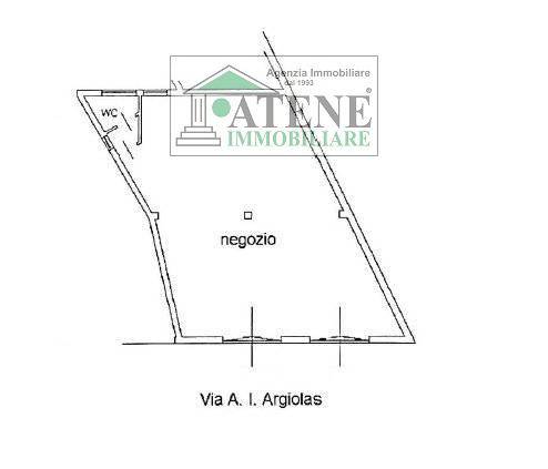 locale commerciale in affitto a Cagliari in zona Pirri