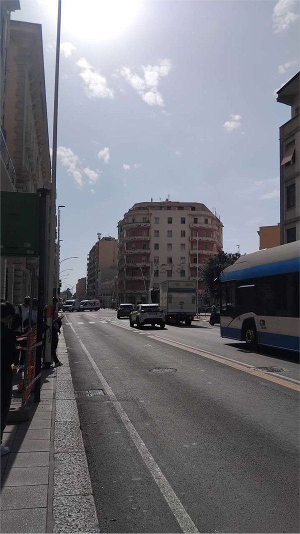 locale commerciale in affitto a Cagliari in zona Villanova