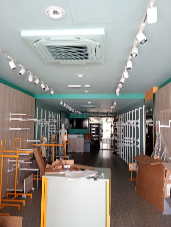 locale commerciale in affitto a Cagliari in zona Marina