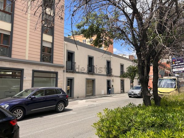ufficio in affitto a Cagliari in zona Monte Mixi