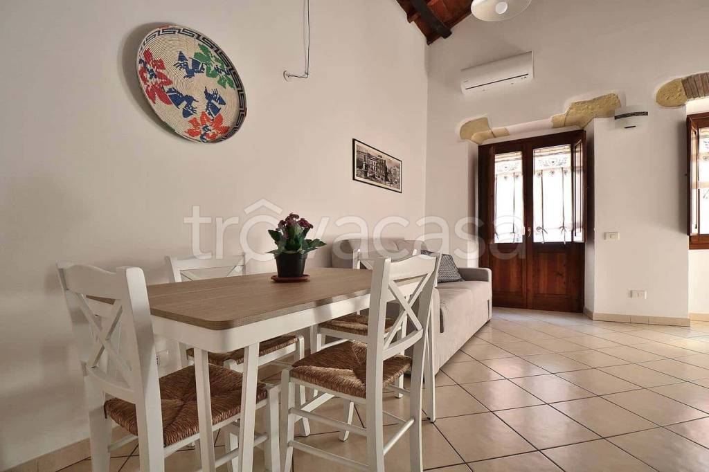 appartamento in affitto a Cagliari in zona Marina