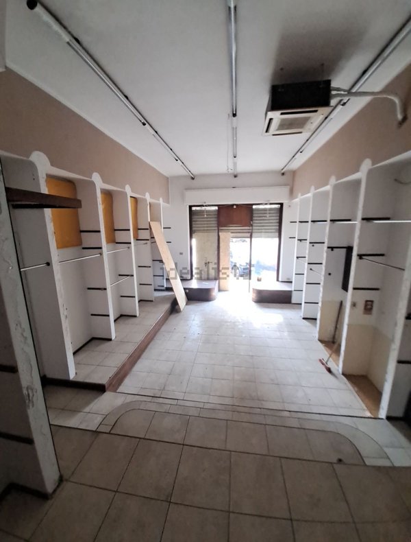 locale commerciale in affitto a Cagliari in zona Monte Urpinu