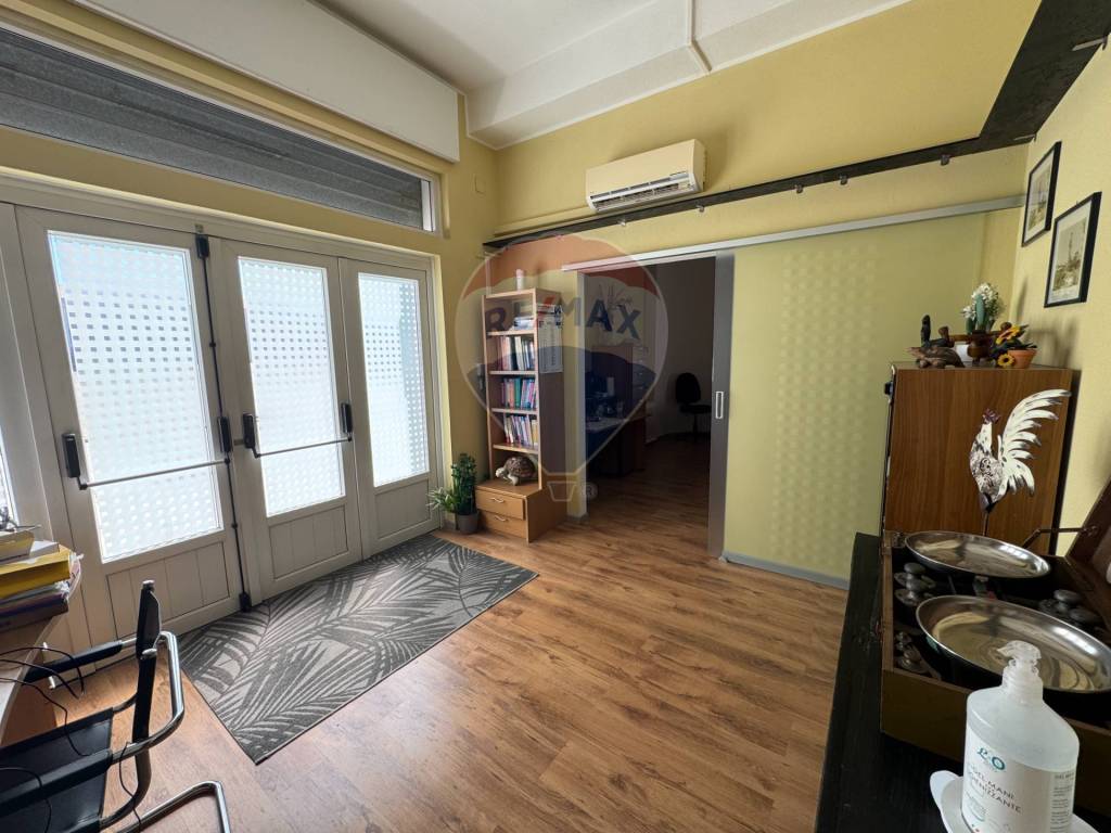 locale commerciale in affitto a Cagliari in zona Sant'Avendrace