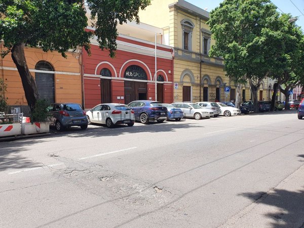 locale commerciale in affitto a Cagliari in zona Stampace/Punici