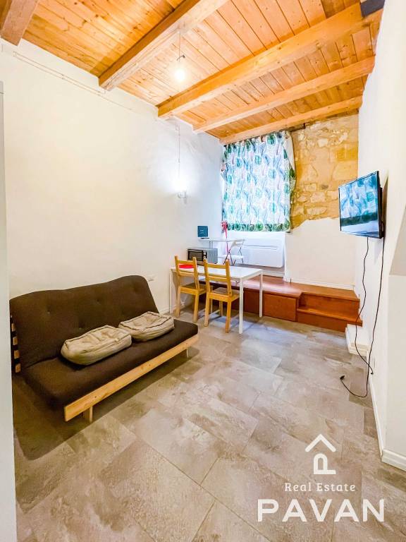 appartamento in affitto a Cagliari in zona Villanova