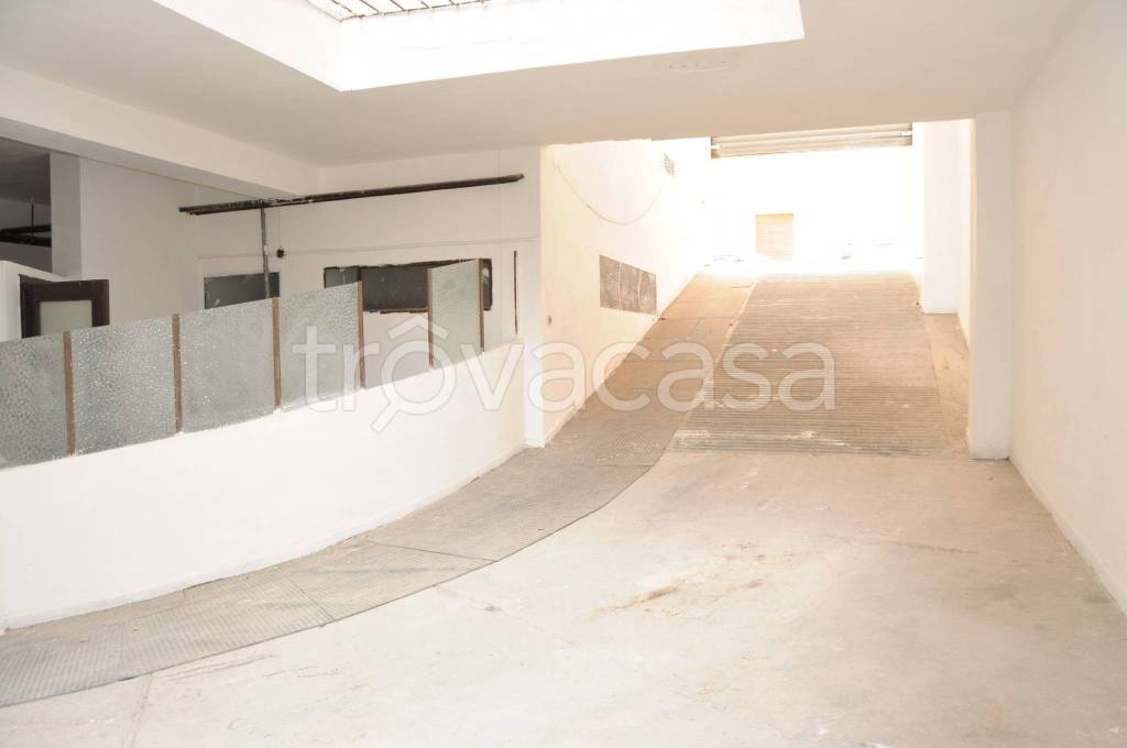 locale di sgombero in affitto a Cagliari in zona La Vega