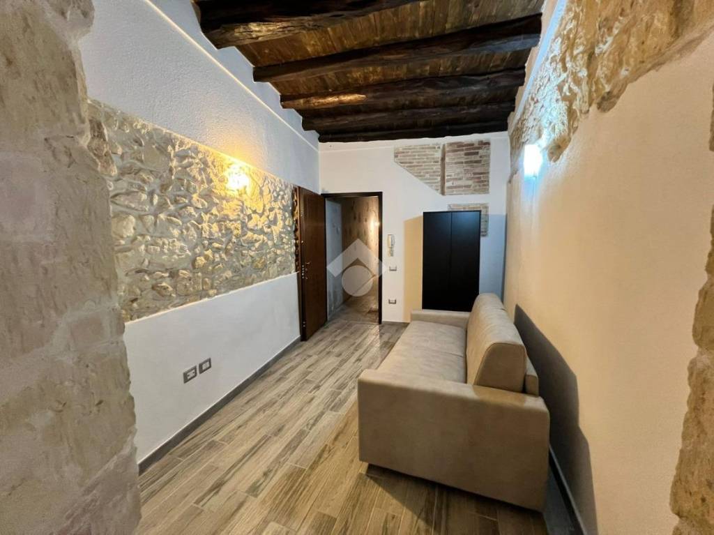 appartamento in affitto a Cagliari in zona Stampace/Punici
