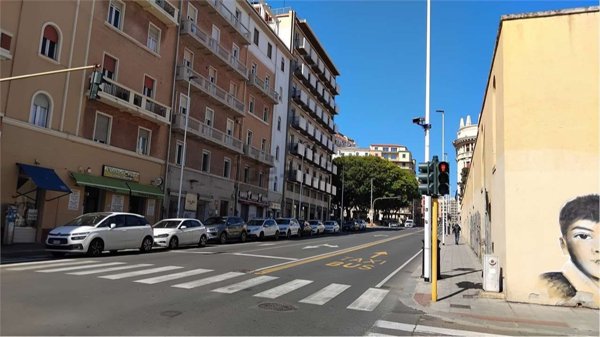 locale commerciale in affitto a Cagliari in zona Villanova