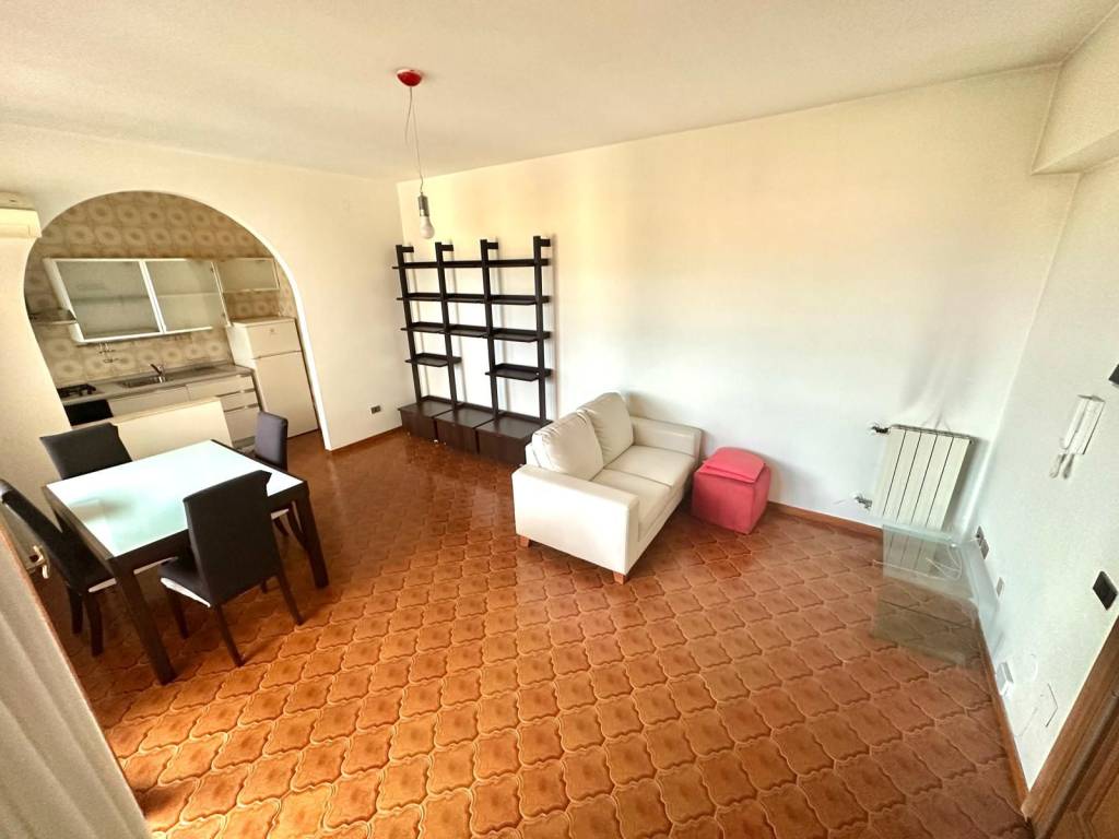 appartamento in affitto a Cagliari in zona Genneruxi