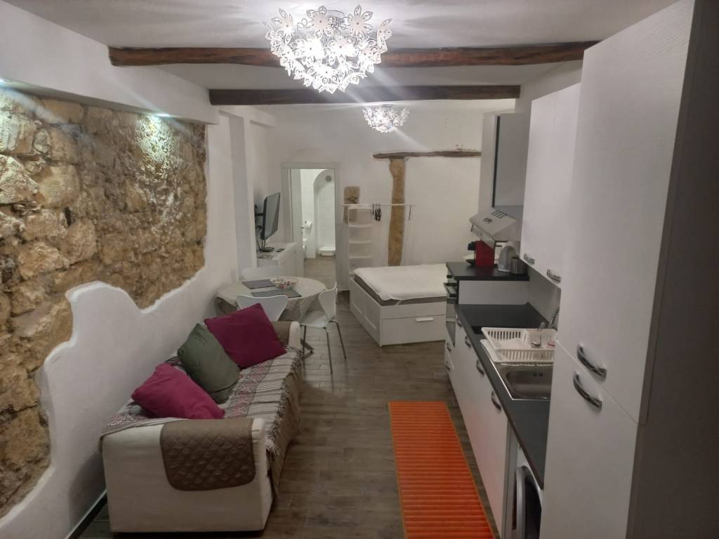 appartamento in affitto a Cagliari in zona Castello
