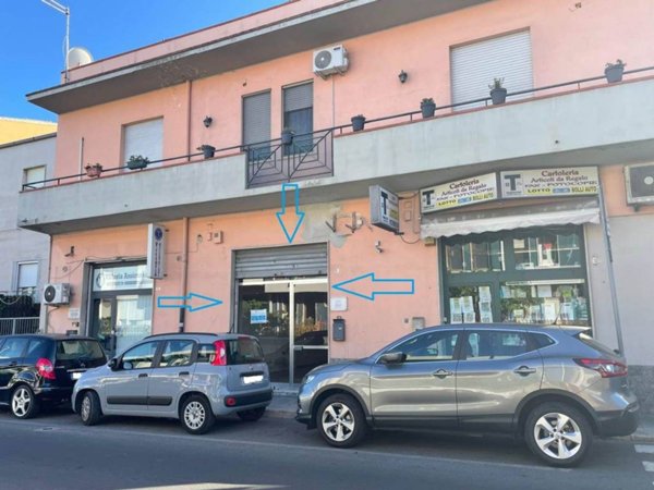 negozio in affitto a Cagliari in zona Pirri