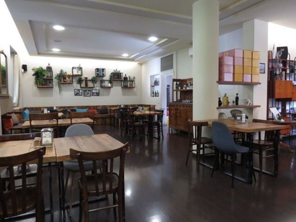 locale commerciale in affitto a Cagliari