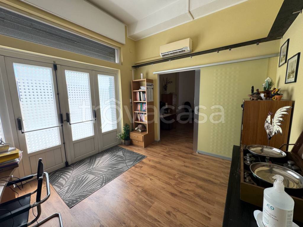 negozio in affitto a Cagliari