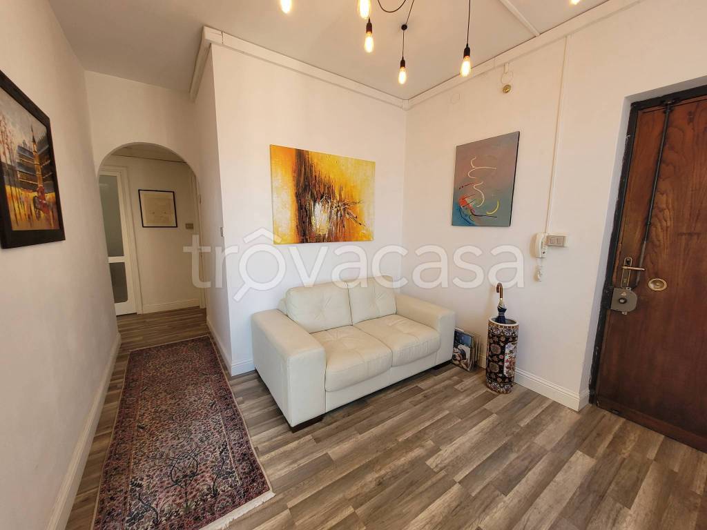 ufficio in affitto a Cagliari in zona Villanova