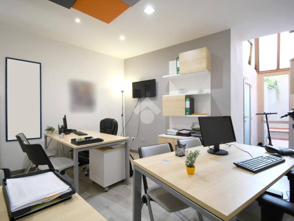 negozio in affitto a Cagliari in zona San Benedetto