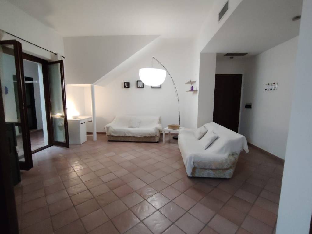 appartamento in affitto a Cagliari in zona Pirri