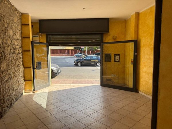negozio in affitto a Cagliari in zona Sant'Avendrace