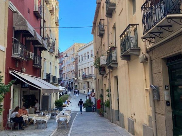 negozio in affitto a Cagliari