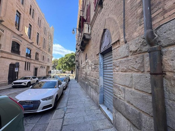negozio in affitto a Cagliari