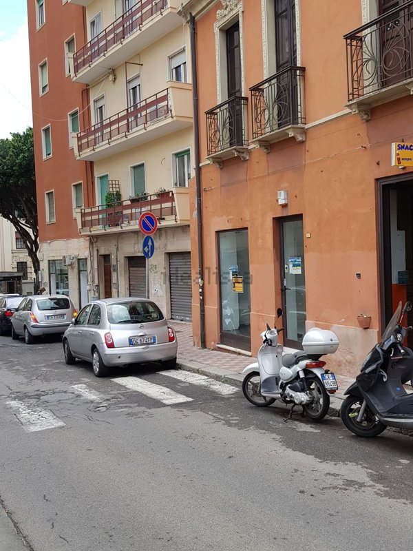 locale commerciale in affitto a Cagliari in zona Villanova