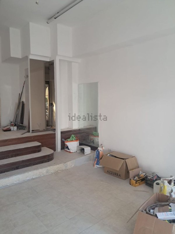 locale commerciale in affitto a Cagliari in zona Monte Urpinu