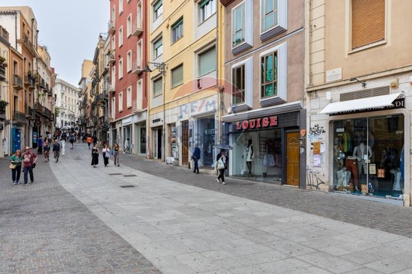 locale commerciale in affitto a Cagliari in zona Villanova