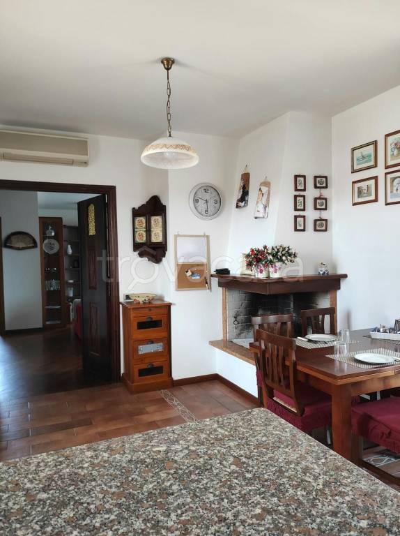 appartamento in affitto a Cagliari in zona Genneruxi