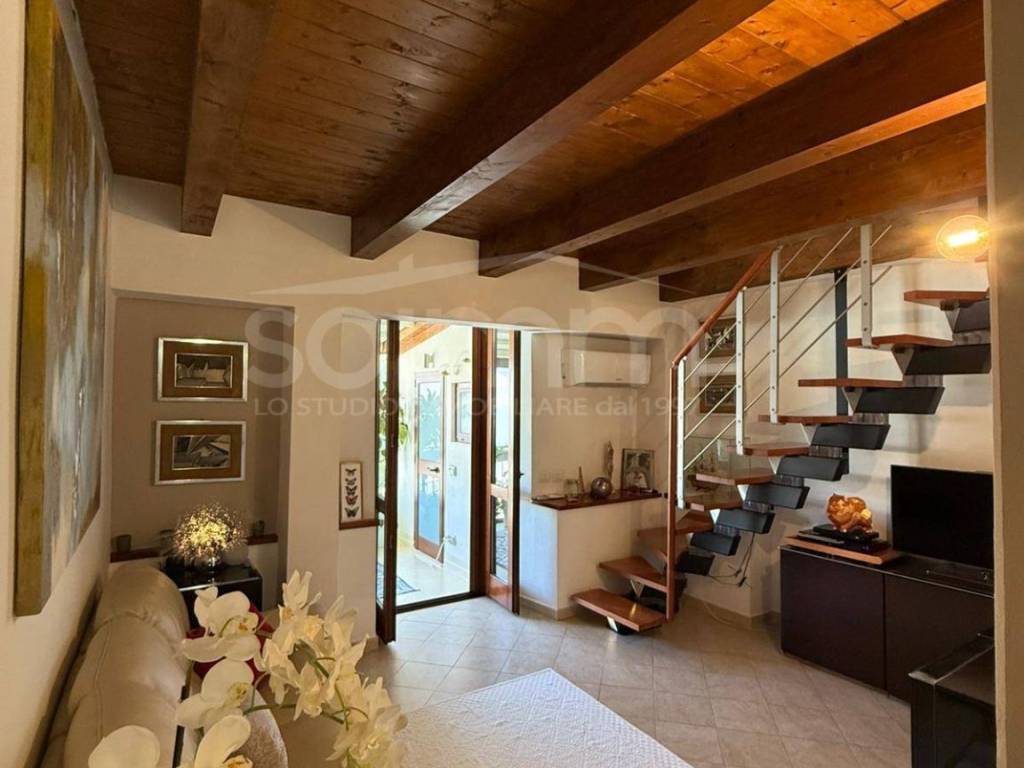 appartamento in affitto a Cagliari in zona Pirri