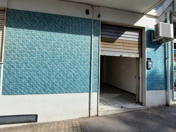 negozio in affitto a Cagliari in zona Pirri