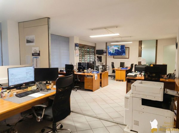 ufficio in affitto a Cagliari in zona Bonaria