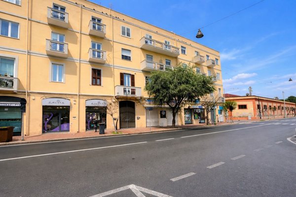 appartamento in affitto a Cagliari in zona Bonaria