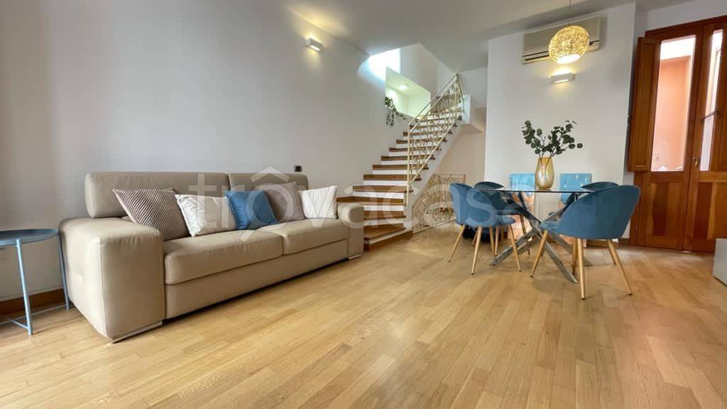 casa indipendente in affitto a Cagliari in zona Marina