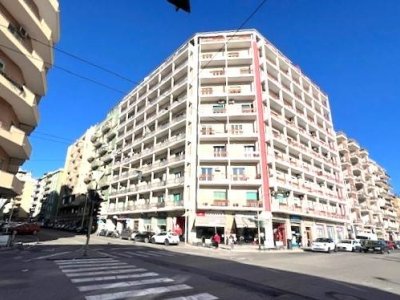 negozio in affitto a Cagliari in zona San Benedetto