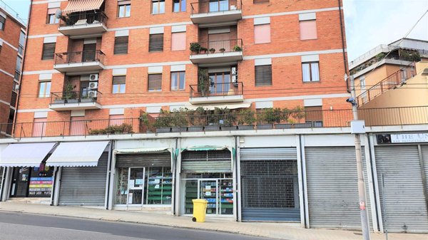 negozio in affitto a Cagliari