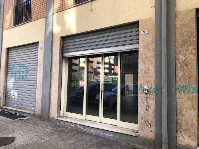 negozio in affitto a Cagliari in zona San Benedetto