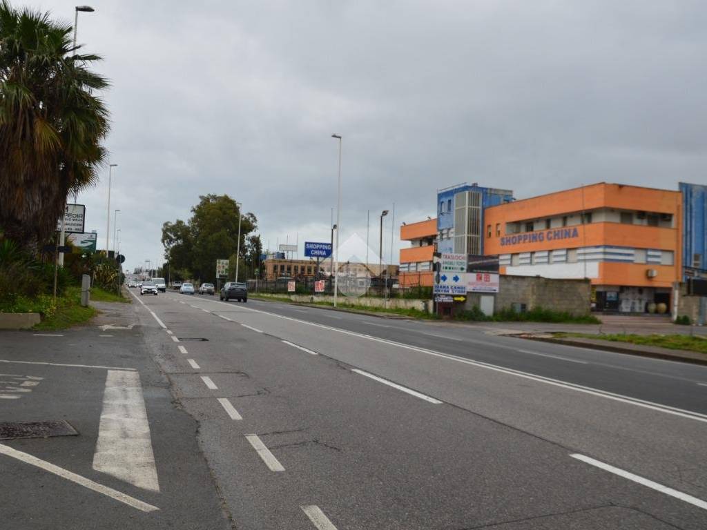 locale commerciale in affitto a Cagliari in zona Is Mirrionis/San Michele