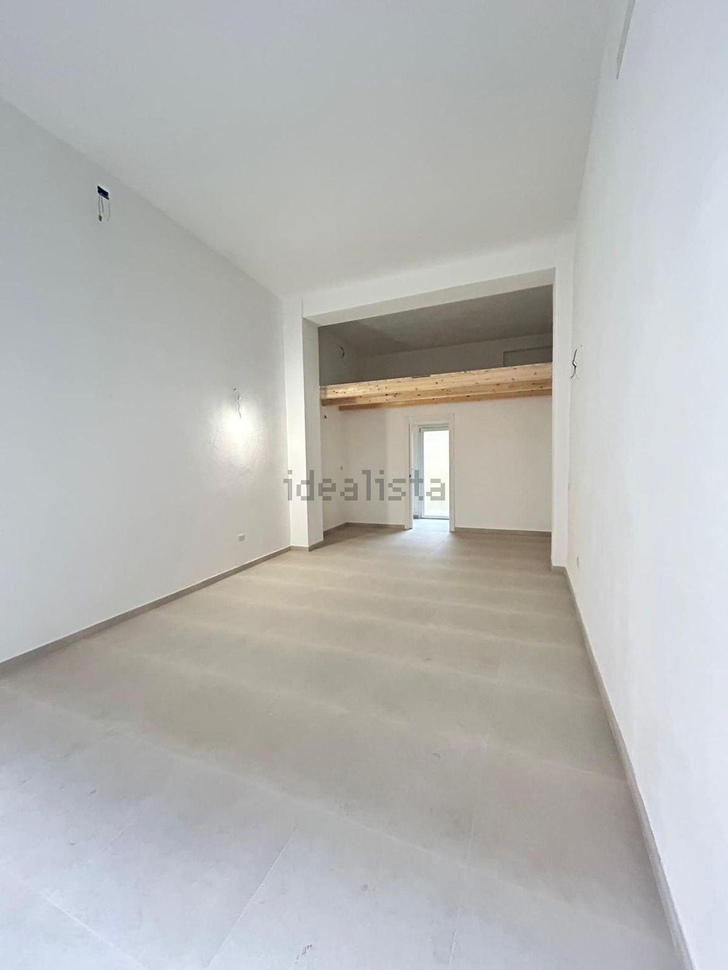 locale commerciale in affitto a Cagliari in zona Tuvixeddu/Tuvumannu