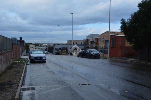 capannone in affitto a Cagliari