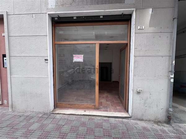 locale commerciale in affitto a Cagliari in zona San Benedetto
