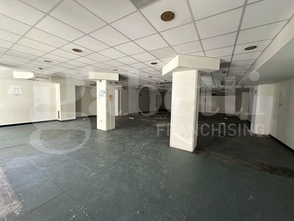 locale commerciale in affitto a Cagliari in zona Stampace/Punici