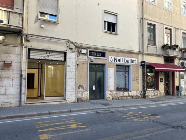 negozio in affitto a Cagliari in zona Marina