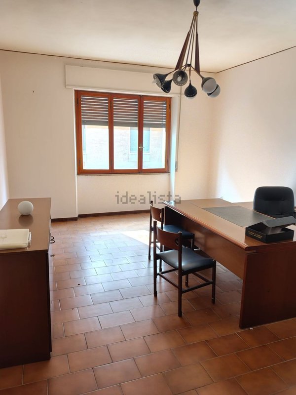 ufficio in affitto a Cagliari in zona Villanova