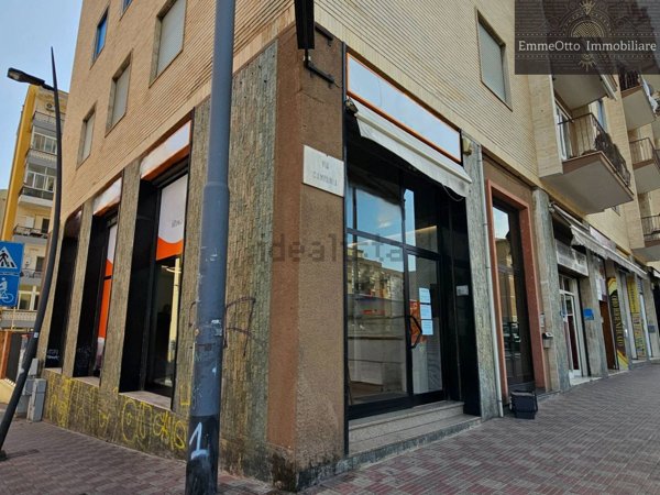 locale commerciale in affitto a Cagliari in zona Is Mirrionis/San Michele