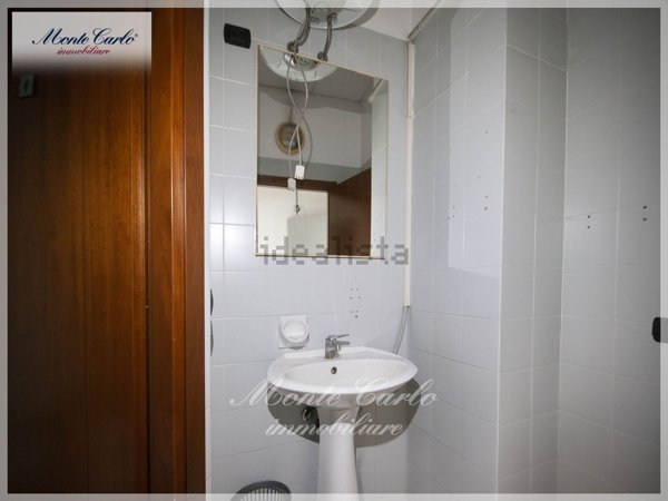 locale commerciale in affitto a Cagliari in zona Sant'Avendrace