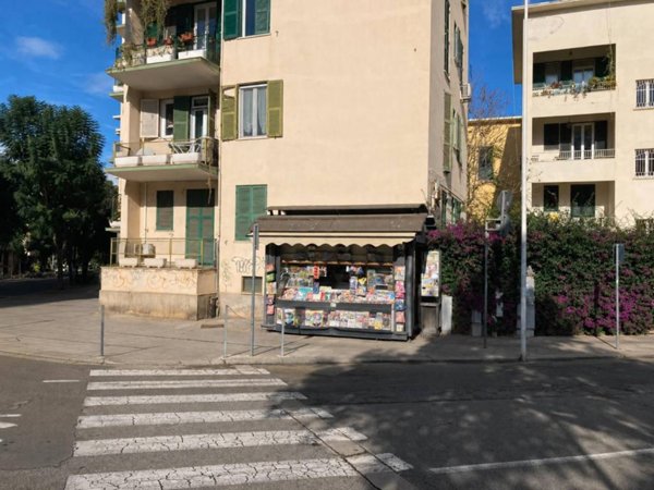 negozio in affitto a Cagliari in zona Monte Urpinu